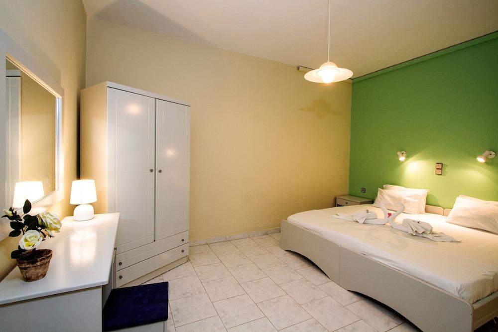 Aparthotel Balito Agioi Apostoli  Esterno foto